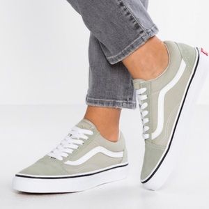 Old Skool Vans Sneakers